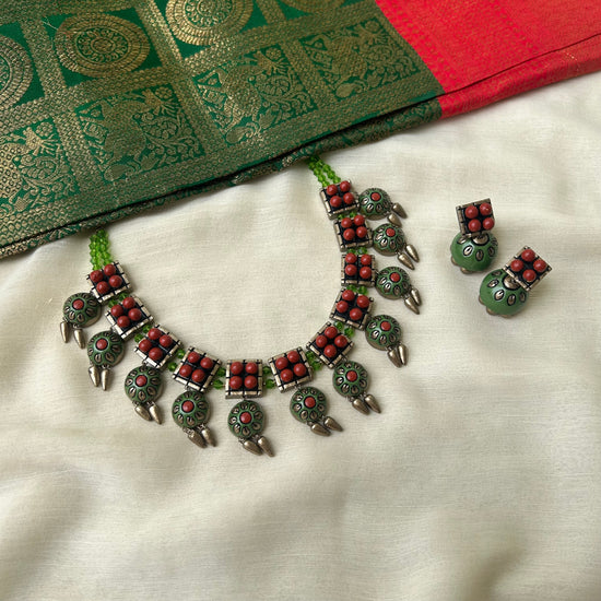 Warm Buds Terracotta Necklace Set