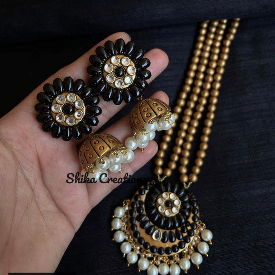 Pearls in Pitch-dark