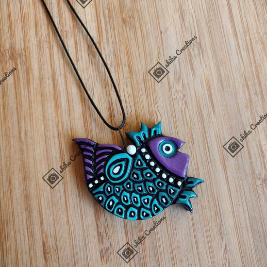Fish terracotta pendant set