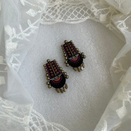 Terracotta earrings - Danglers in pink and gold shades