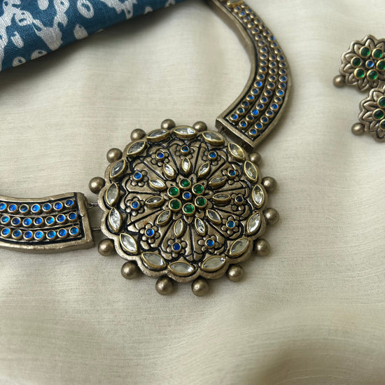 Hasli Floral Kundhan Mandela Terracotta Necklace Set