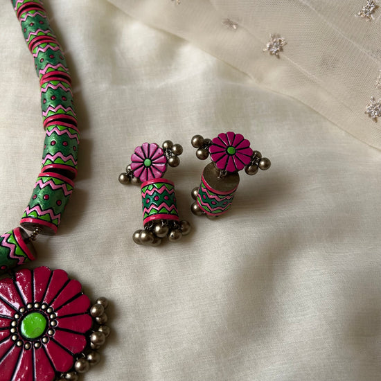 Handmade Multicolour Floral Terracotta Neckset with Earrings