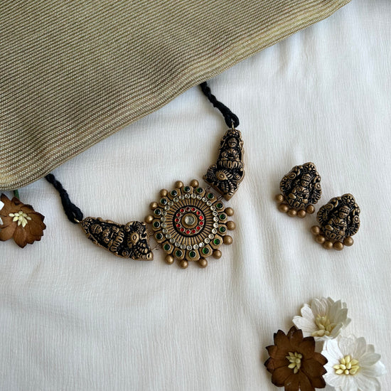 Antique gold terracotta choker set