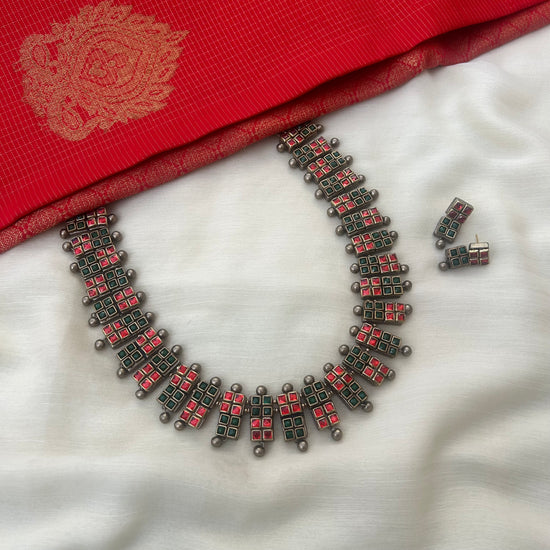 Geometrical Square Kundhan Terracotta Necklace Set
