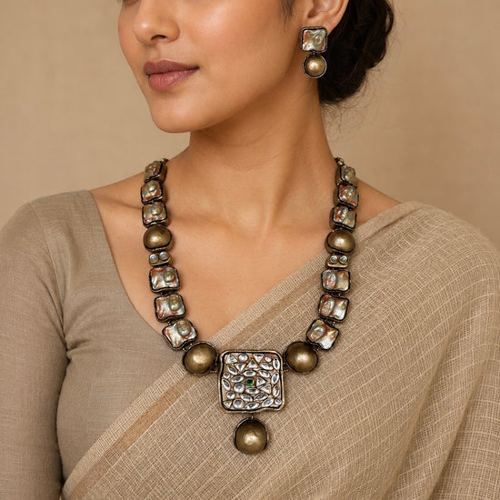 Gold baroque beads necklace