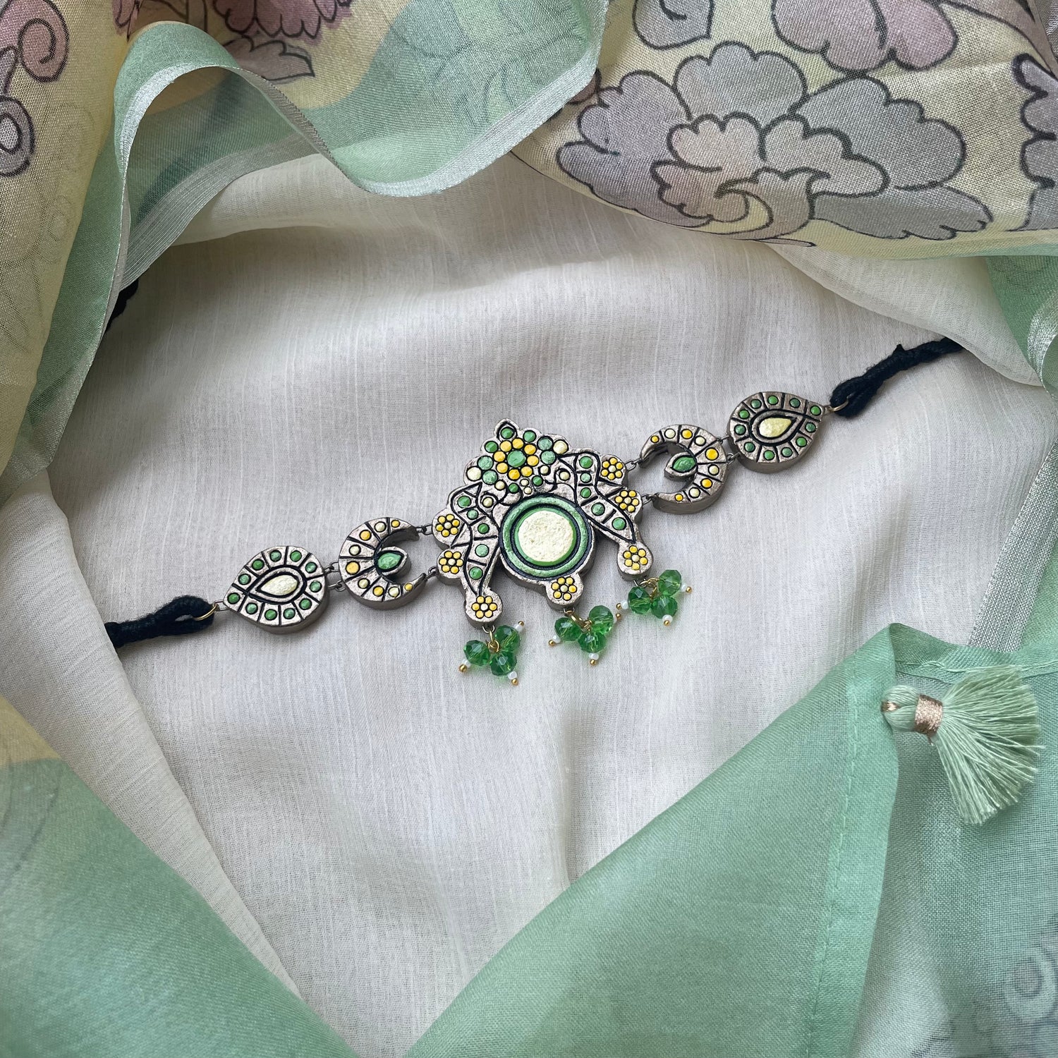Pastel green and white clay choker with danglers