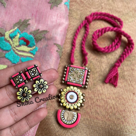 Three step floral terracotta pendant