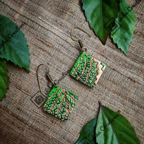 Dangling Impressions