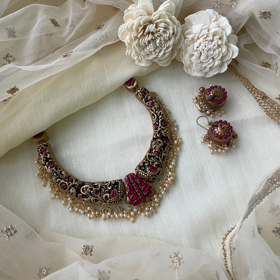 Antique gold terracotta kemp choker set