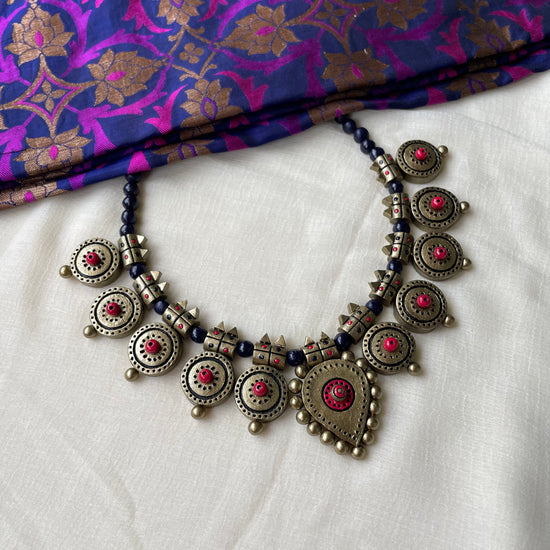 Traditional neckwear